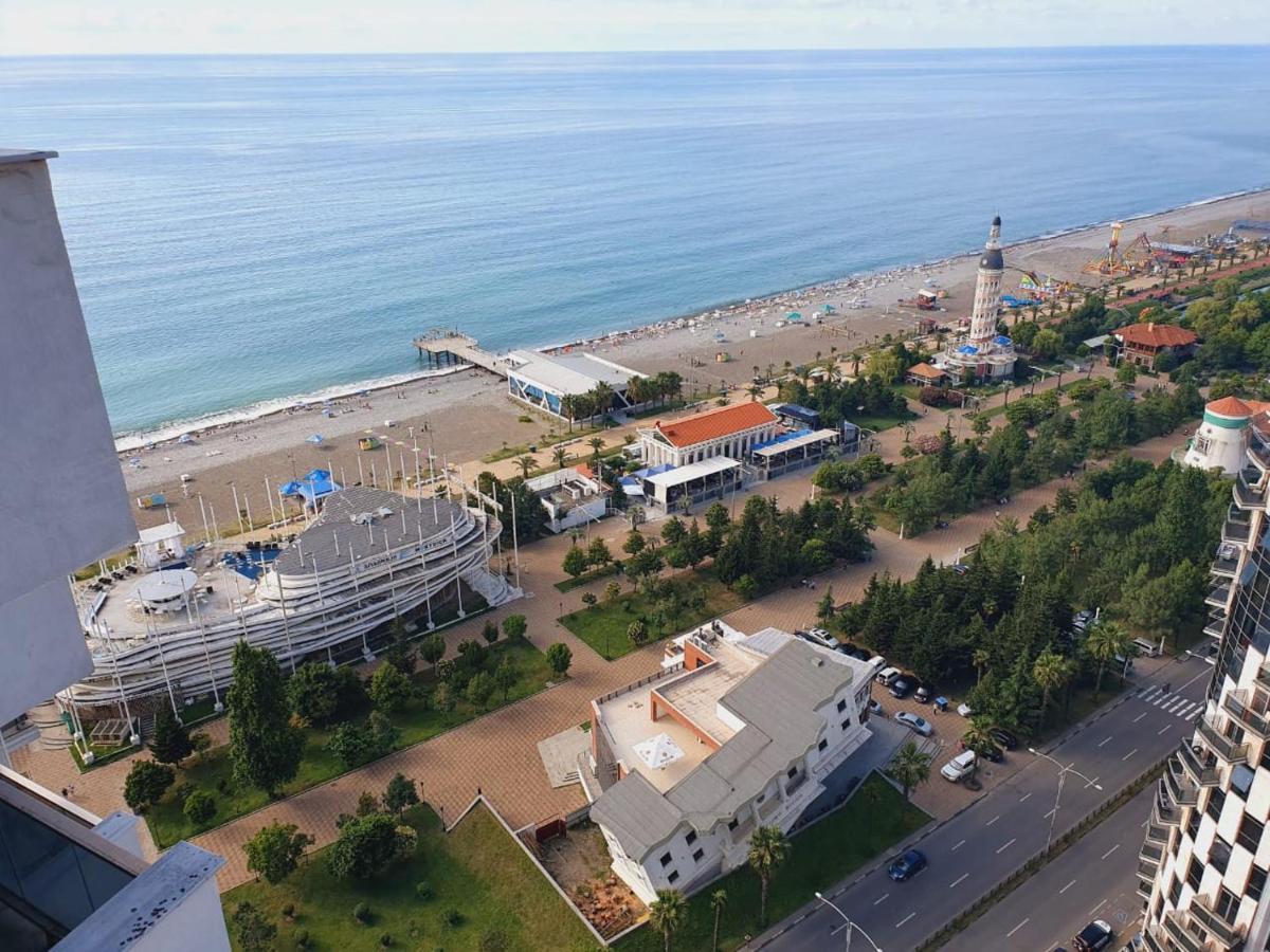Royal Apartments Batumi Exterior photo