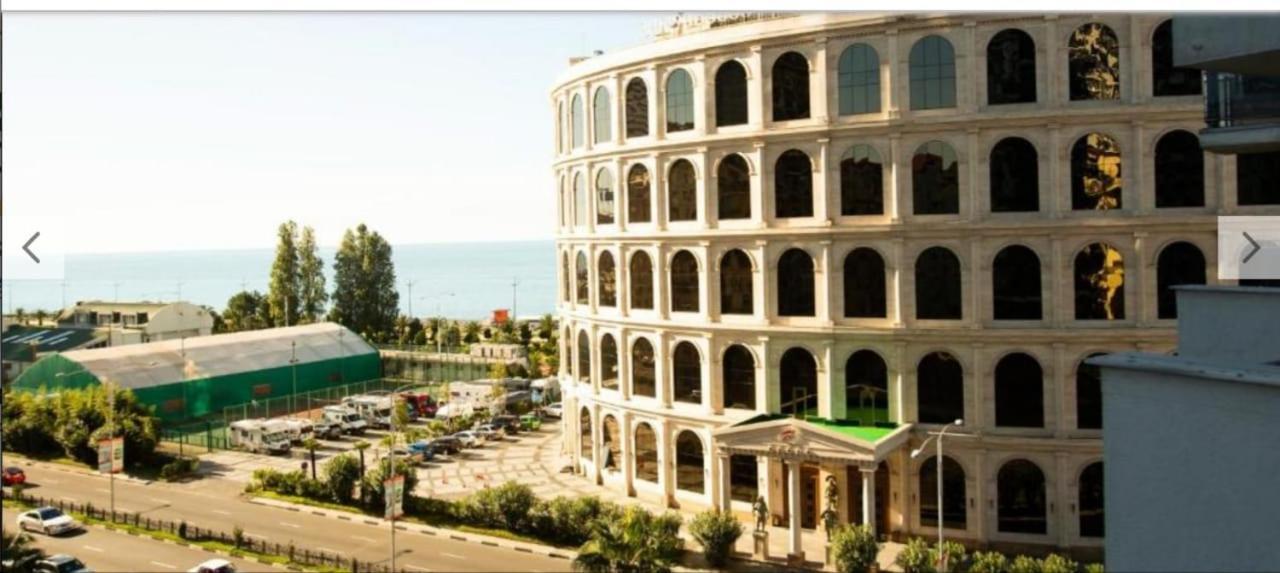Royal Apartments Batumi Exterior photo