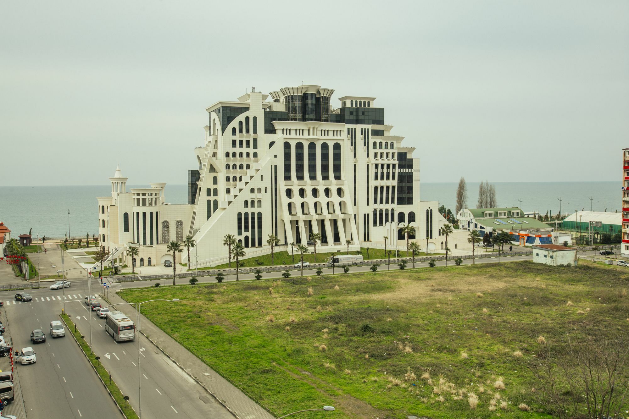 Royal Apartments Batumi Exterior photo